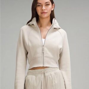 Lululemon Scuba Cropped